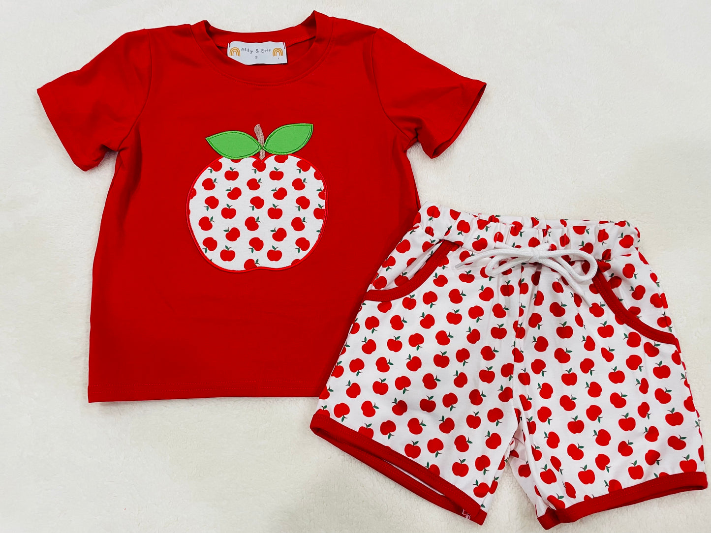 Red Apple Appliqué Set